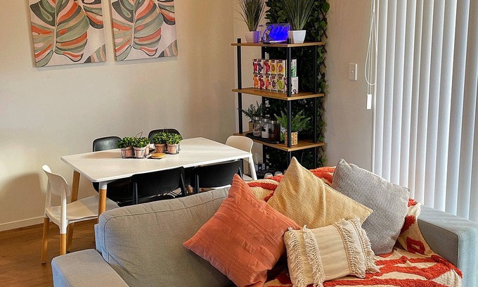 Flat Bush Casa | Flatbush Holiday Accommodation, 2 Bedroom Townhouse | Apartment HH