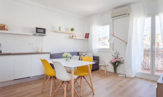 la Vila de Gracia Apartamento | Flateli. Providencia