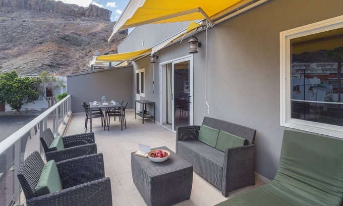 Playa de Mogan Apartamento | Flatguest Mogán - Terraza + Parking + Wifi