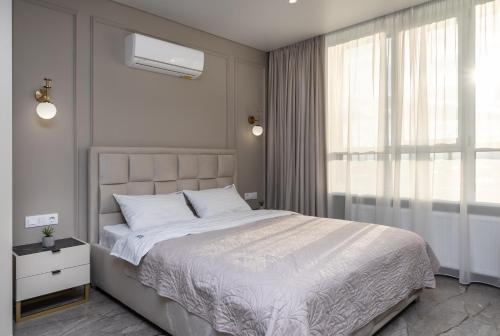 Darnyckyj Apartamento | FlatRent Olympic Park, метро Бориспільська поруч!
