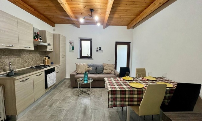 Bosa Historic Centre Casa | Fleo House Detached house in the central area of Bosa