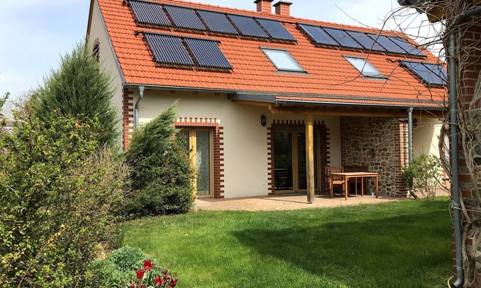 Gorzig Casa | Fliederhaus mit 92 m² auf 2 Ebenen für 6+2 Pers., 3 Schlafzimmer, 3 Bäder