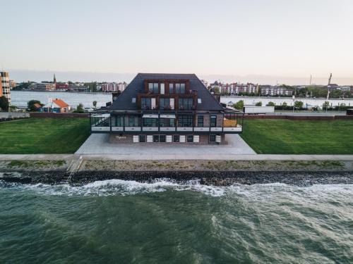 Innenhafen Hotel | Fliegerdeich Hotel & Restaurant