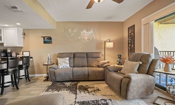 Avon By The Sea Condominio | Flip Flop Foray at Cocoa Beach