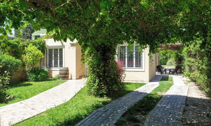 Chacras de Coria Casa | Fliphaus + Besares 600 - 4 Dorm Piscina & BBQ