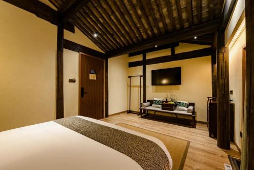 Fenghua Casa | Floral Shehe Garden B&B