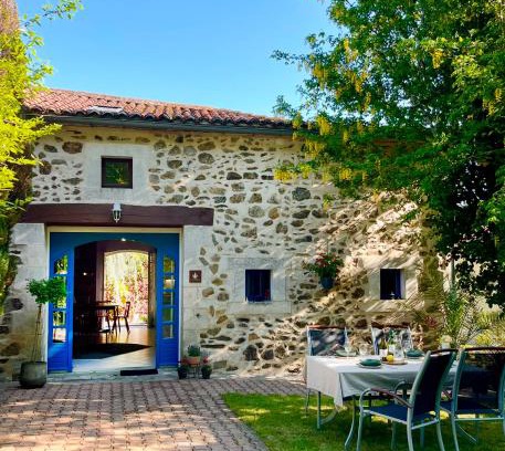 Bussiere-Badil Casa | Flore at Vive le Vert