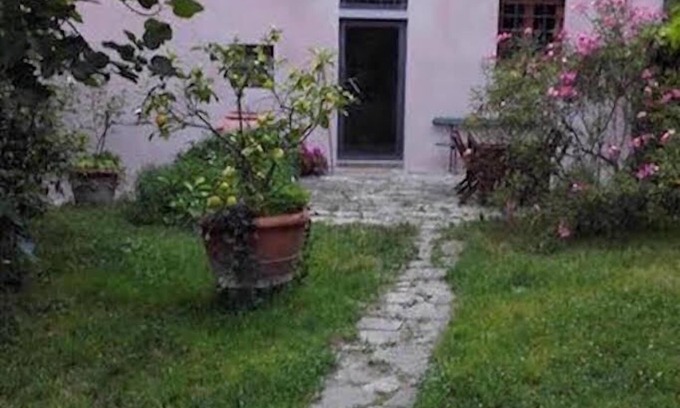 Santa Margherita a Saletta Apartamento | Colinas de Florentia apartamento indipendiente con piscina