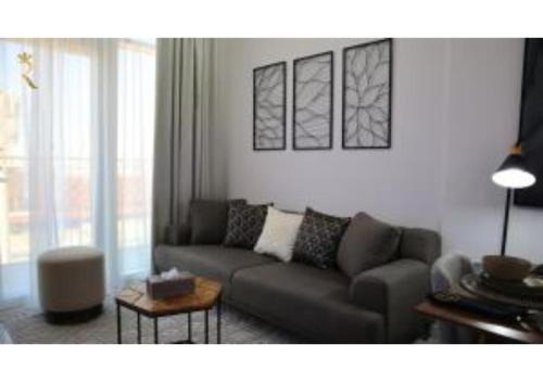 Masdar City Apartamento | Floret Haven 1BR - Pool & Parking Included Near Masdar Park & City Centre
