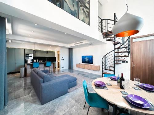 Floriana Apartamento | Florette Suite 2BR with Stunning Lounge Terrace by ArcoBnb