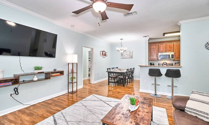New Tampa Condominio | Florida Dream Vacation 2/2 All new with Amenities!