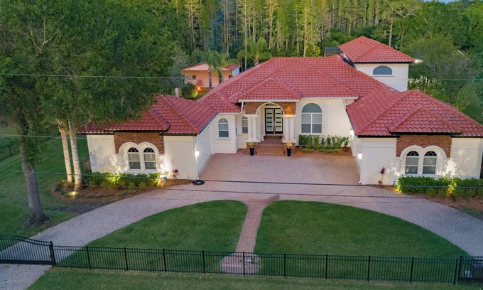 Greater Northdale Casa | Florida Tennis Vacation Oasis