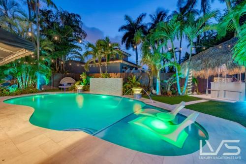 Victoria Park Casa | Floridita- WOW PhotoOps LasOlas HotPool TikiBar