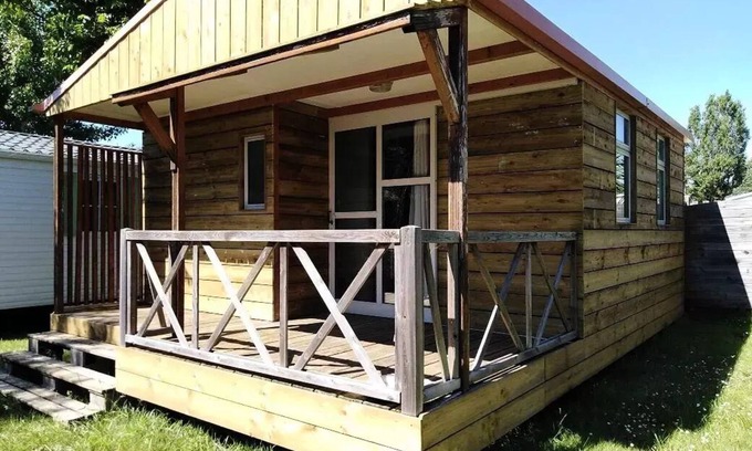 Chateau-d'Olonne Chalet De Esquí | Flower Camping Le Petit Paris **** - Standard chalet 30m2 - 2 bedrooms + covered terrace + TV 5 persons