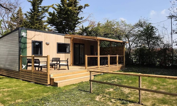 Hauterives Casa | Flower Camping Le Château *** - Homeflower Premium 35m2 3 bedrooms + TV + dishwasher + air conditioning + terrace XL semi-covered 6 people