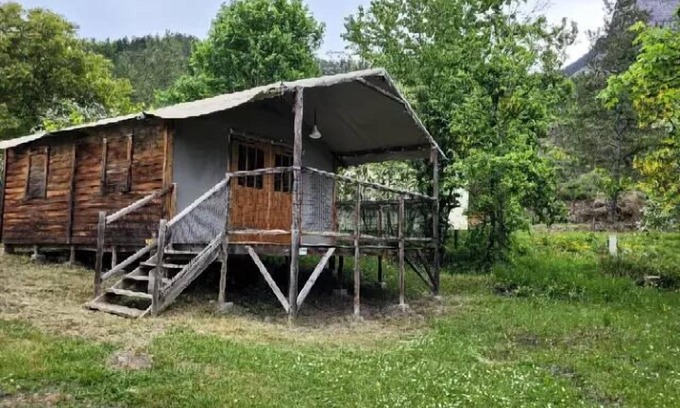 Clamensane Casa | Flower Camping Le Clot du Jay *** - Cabane Lodge on Pilotis 34m2 2 bedrooms + terrace 5 people