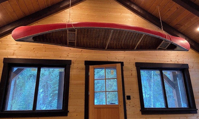 Golden Cabina | Flowing Waters Cabins Explorer