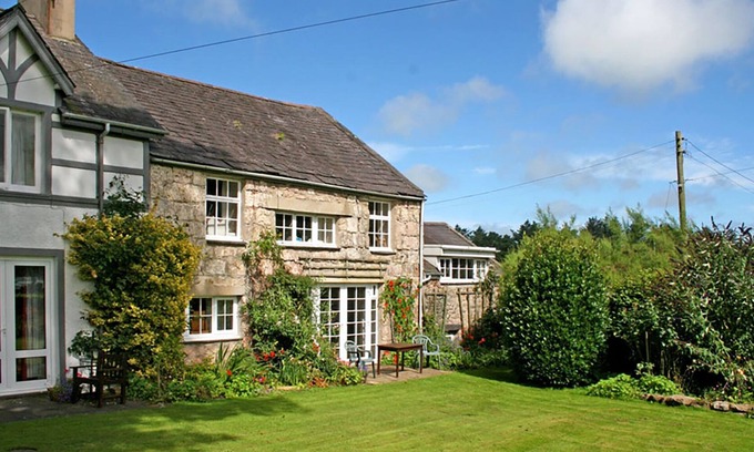 Llanfairpwllgwyngyll Cabaña | CASA DE PIEL ESTABLE, admite mascotas en Brynsiencyn, Ref 1008706