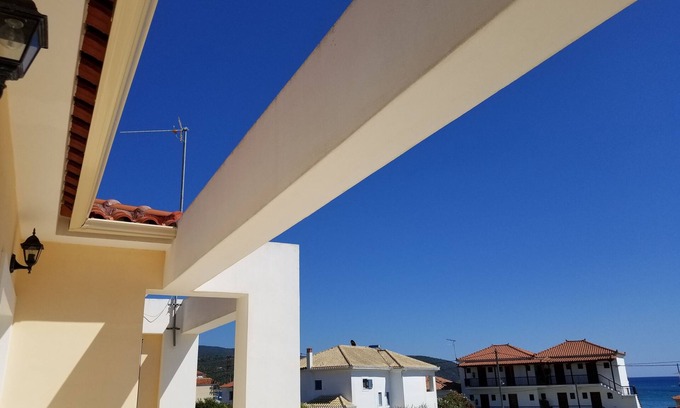 Foinikounta Casa | Foinikounta Central Beach Villa (Peace & Proximity)