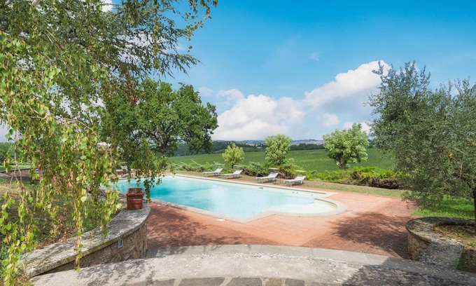 Chiusi Villa | Fonte Pinella 8 in Chiusi