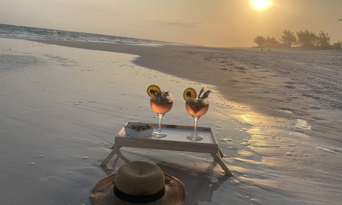 Arraial do Cabo Casa | Foot in the sand.