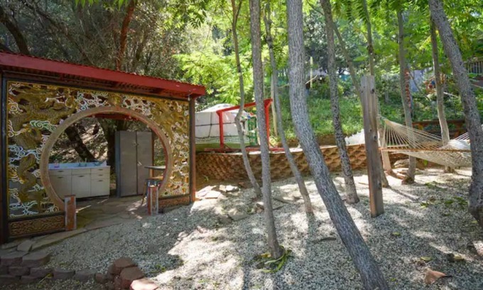 Colfax Casa | Foothills Yurt Glamping: Pool, Sauna & Hot Tub!