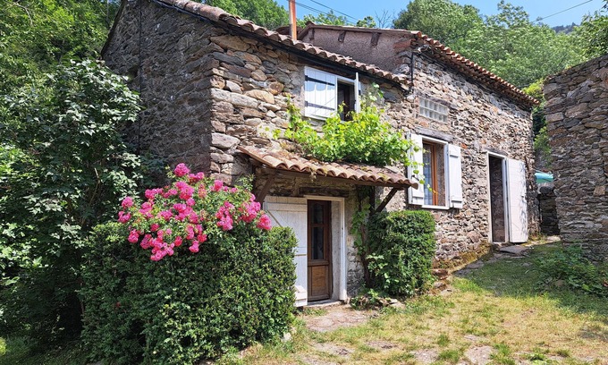 Melagues Casa | FOR NATURE LOVERS !