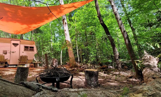Hartford Casa | Foraging Orange vintage 60's camper near Rafting