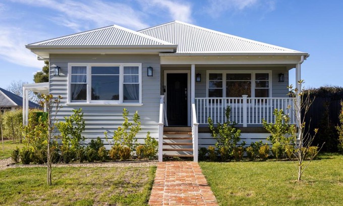 Trentham Casa | FOREST CORNER - 3 BEDROOM WEATHERBOARD, TRENTHAM