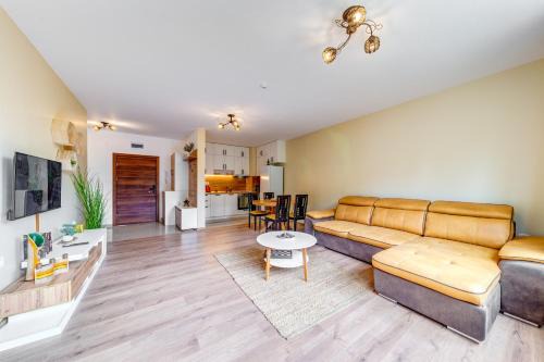 Smolyan Apartamento | Forest Harmony 1BD with Balcony & Parking