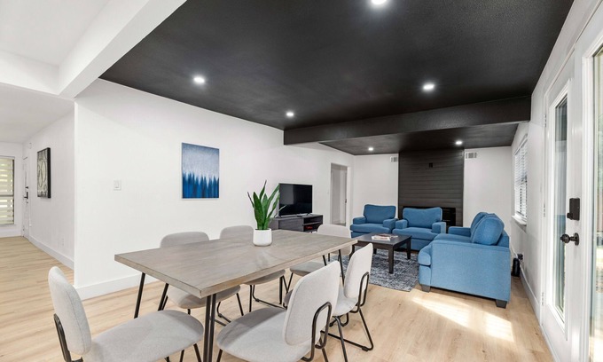 Dallas Casa | Forest Hill Family Hideaway- 4-Bed Retreat