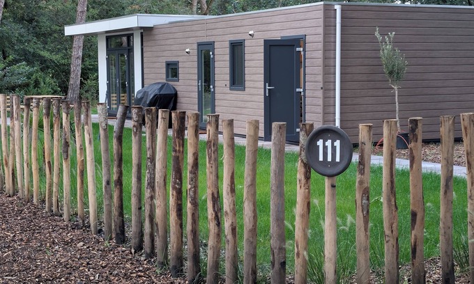 Municipality of Hellendoorn Chalet De Esquí | Forest Lodge 111 + Hot tub Het Groene Hert