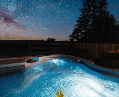 Coleraine Casa | Forest View Cottage - Private Hot Tub