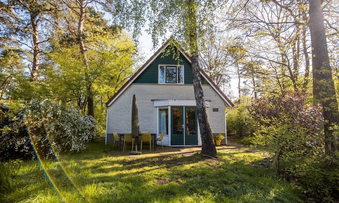 Markelo Casa | Villa en Markelo con Jardín Soleado