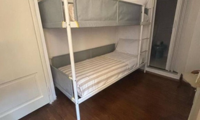 Ganna Casa | Foresteria Lombarda B & B Cà Pelitti - room with bunk bed