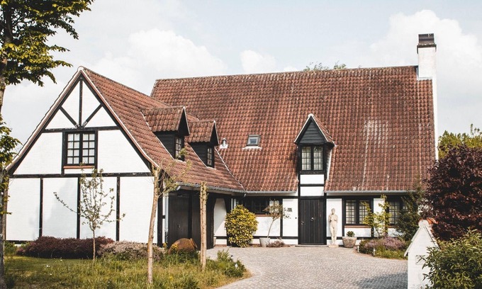Kruibeke Casa | Antigua casa del médico cerca de los pólderes de Kruibeke
