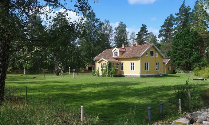Nybro Casa | Former village school in the middle of the forest