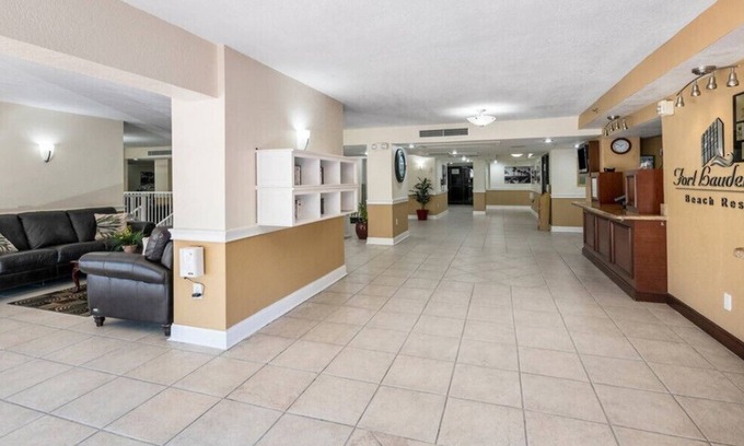 Birch Park Finger Streets Complejo | Fort Lauderdale Beach Resort - Studio W/Partial Kitchen