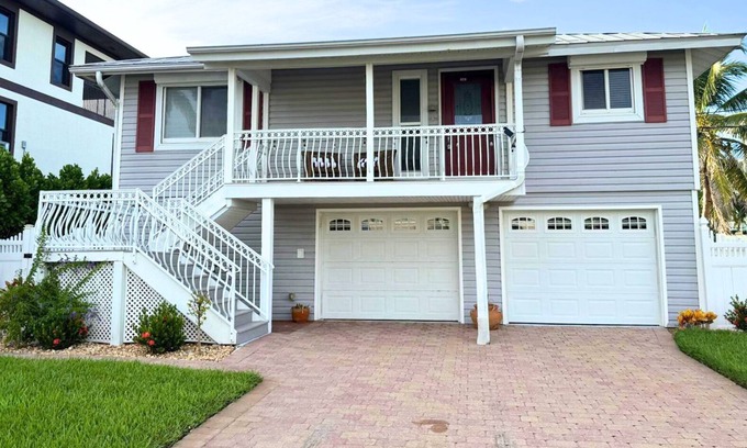 South Island Casa | Fort Myers Beach 2 Bedroom 2 Bathroom Home