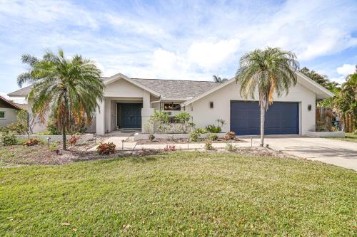 Biggar Casa | Fort Myers Home, Lanai and Private, Heated Pool