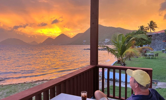 Daseys Complejo | Fort Recovery Beachfront Villa and Suites Hotel luxury 1BR