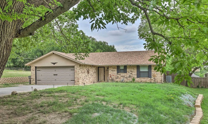 Fort Worth Casa | Fort Worth Home < 1 Mi to Eagle Mountain Lake