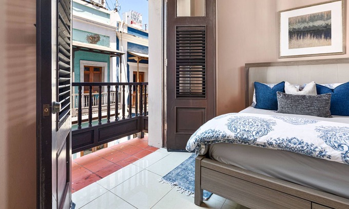 Old San Juan Apartamento | Fortaleza Suite 1B at Old San Juan