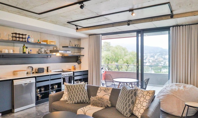 Schotsche Kloof Apartamento | Forty On L 607 by CTHA