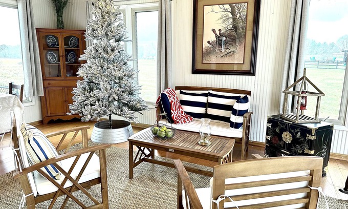 Cane Valley Casa | Foster Lodge at Green River Lake- Pet Friendly & NO Cleaning Fees!