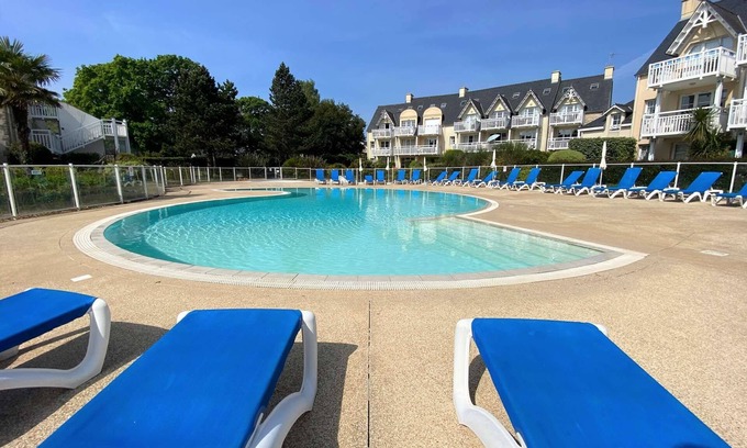 Fouesnant Apartamento | Fouesnant, apartment with heated pool 50 m from the beach of Cap Coz