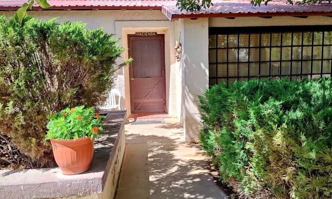 Portal Casa | Four Bar Cottages: The Hacienda