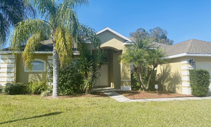 Ridgewood Lakes Casa | Four bedroom Golf Course Vacation Villa