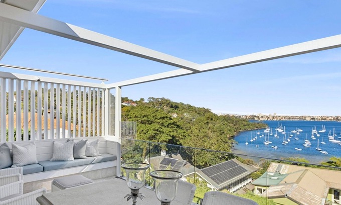 Mosman Casa | Four bedroom harbour front home in Mosman!