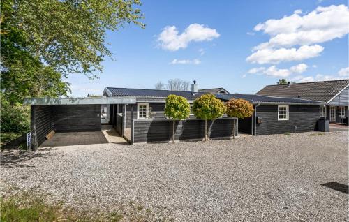 Hasmark Strand Casa | Four-Bedroom Holiday Home In Otterup